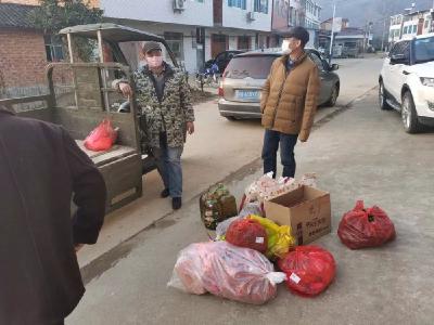 暖心：病毒无情人有情，生活物资送上门