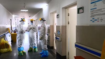 视频| 优化诊疗方案 推进“清零行动” 