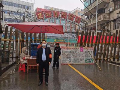 最美逆行志愿者 坚守一线战疫情