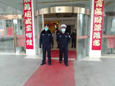 用真情架桥 让爱穿越隔离带