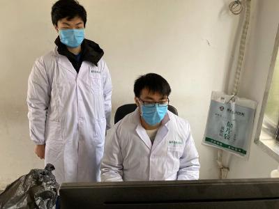 县医院网络办的“通讯战”