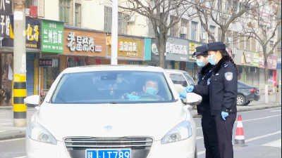 上阵姐弟兵 母女同战“疫”