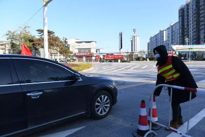 没有人天生勇敢，但她们选择毅然前行