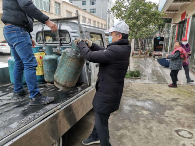 新冠“肺炎 ”防控  人社干部在行动