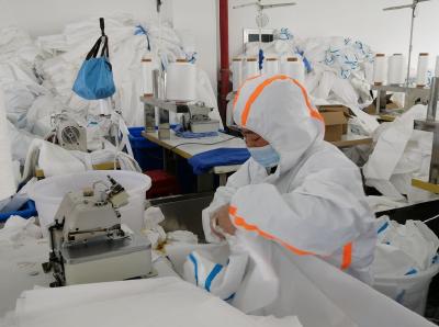 浠水县疫期新开工一家生产防护服企业