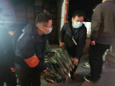    洪勇：军人退役不褪色   防疫路上展风采