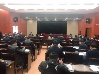 詹才红主持召开十七届县政府常务会第58次会议