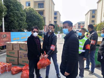 学雷锋纪念日，蕲春爱心团队和财政部门志愿者一起在行动！