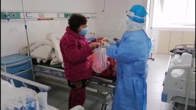 视频| 情深似大海 义重如泰山