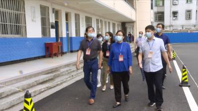 视频丨全县10057名考生参加中考  赵少莲巡视考务工作