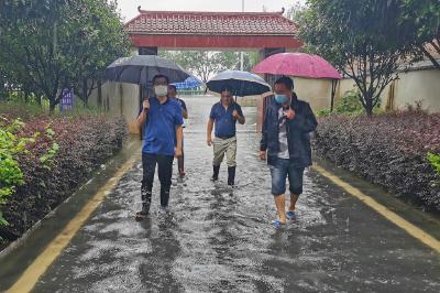 蕲春县财政局：迎风斗雨理财人