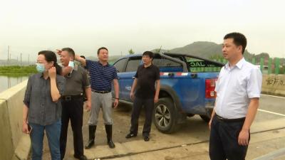 视频丨江堤防汛指挥部：转移群众  巡堤查险保安全