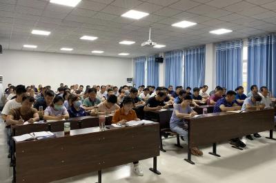 今晨，管窑镇防汛紧急工作会召开~ 誓与洪魔战到底！