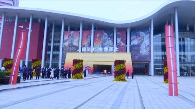 视频丨我县各界赴武汉参观“人民至上 生命至上”抗疫专题展览