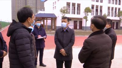 视频丨县纪委督查公共区域疫情防控工作