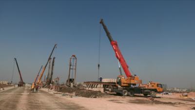 视频丨黄黄高铁蕲春南站加快建设进度