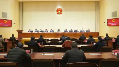 快讯｜县十七届人大五次会议举行主席团第二次会议