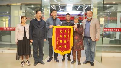 视频丨吴雪明2万斤苕粉销售一空