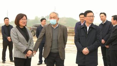 视频︱阳新县党政考察团来蕲考察洽谈跨区合作项目