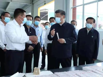 习大大说：艾灸是好东西，是中国的宝贝！我也用！
