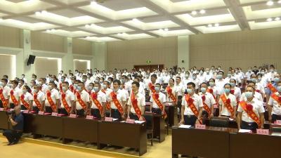 视频︱“两优一先” 典型事迹在广大党员中引起强烈反响