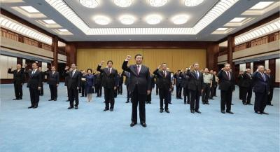 第一观察 | 从两次宣誓中，我们能读出什么