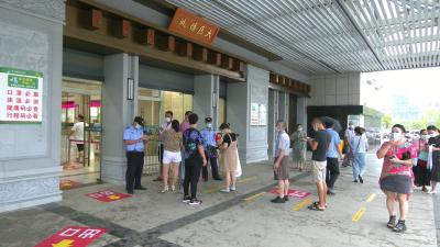 视频︱县人民医院筑牢疫情防火墙