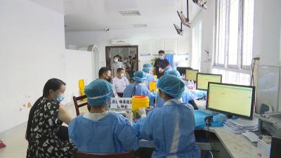 视频︱蕲春：群众有序接种   共同防控疫情