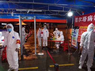 守好入口关 织牢防疫网 