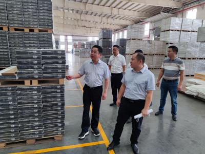 县人大常委会服务专班调研 “千人进千企” 重点项目建设