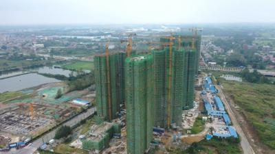 视频︱假日不停工   重点民生工程加快建设