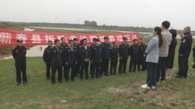 视频︱蕲春：拆除非法养殖场   保护长江生态环境