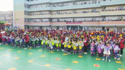 视频︱县第二幼儿园：趣味运动会 萌娃乐翻天