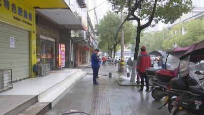 视频︱城投水务公司：检查消防栓 保障市民安全