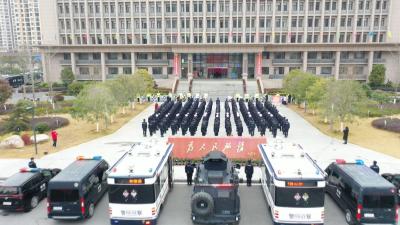 视频︱第二个“中国人民警察节”：重温入警誓词 激励担当精神