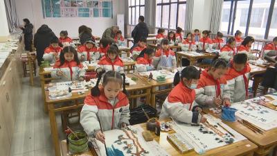 视频︱文艺志愿者进校园  促进学生全面成长