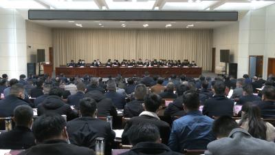 视频︱胡安元主持召开全县违法用地和违法建设综合治理动员会