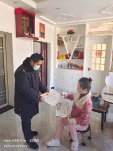 服务群众无小事 上门办证暖人心