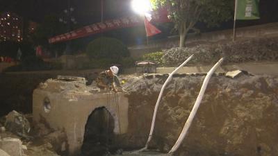 视频︱县住建局：日夜奋战   体育路升级改造工程过半