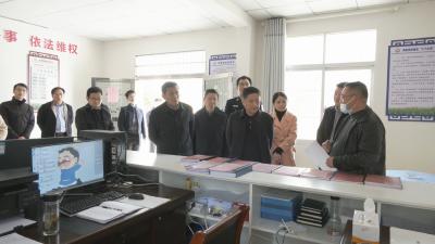 视频︱金鑫来蕲调研村集体经济发展 综治维稳 重点项目建设