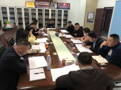 八里湖办事处召开党委扩大会议