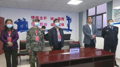 视频︱蔡寿益到刘河检查核酸检测实战演练