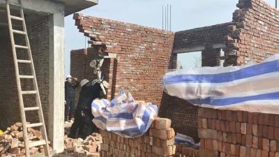 视频︱县城管执法局依法拆除违法建筑