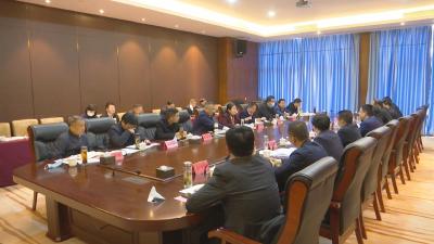 视频︱蕲春考察团赴罗田考察城市建设