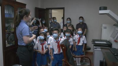 视频︱县检察院：携手落实两法 共护祖国未来