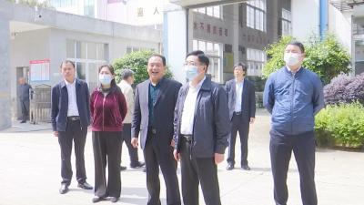 视频︱蔡寿益督导重点工作 看望慰问劳模