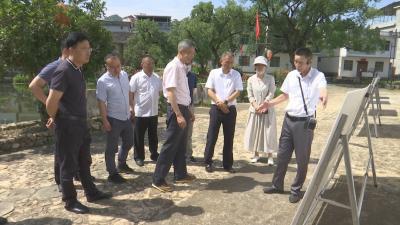视频︱省住建厅来蕲调研农村生活垃圾治理工作