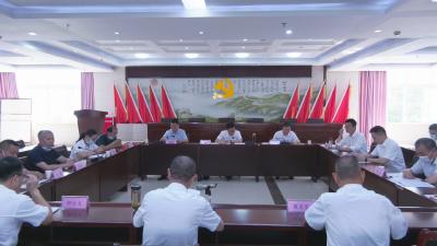 视频︱胡安元进社区听民声解民难
