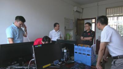 视频︱胡安元抽查节日期间值班值守工作