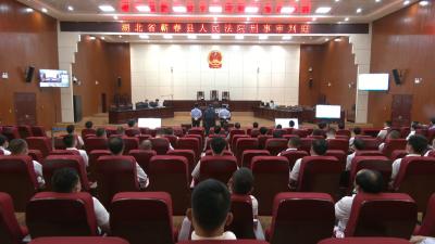 视频︱蕲春：旁听庭审敲警钟 警示教育“零距离”